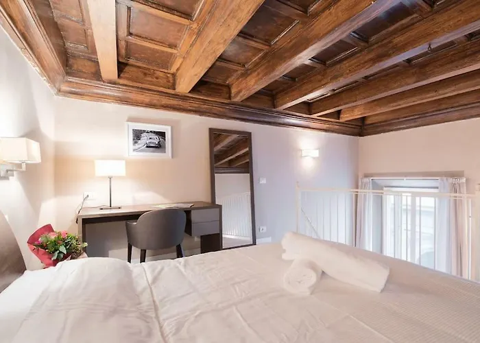 Scala Apartments Via Borgo Pinti