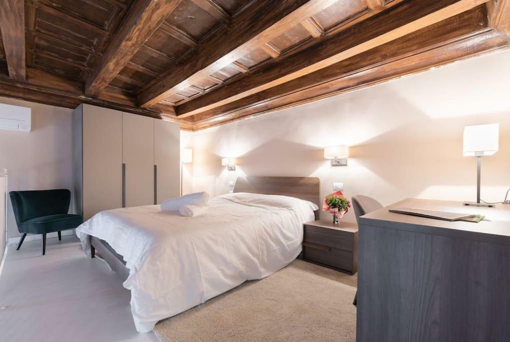Scala Via Borgo Pinti * Florence